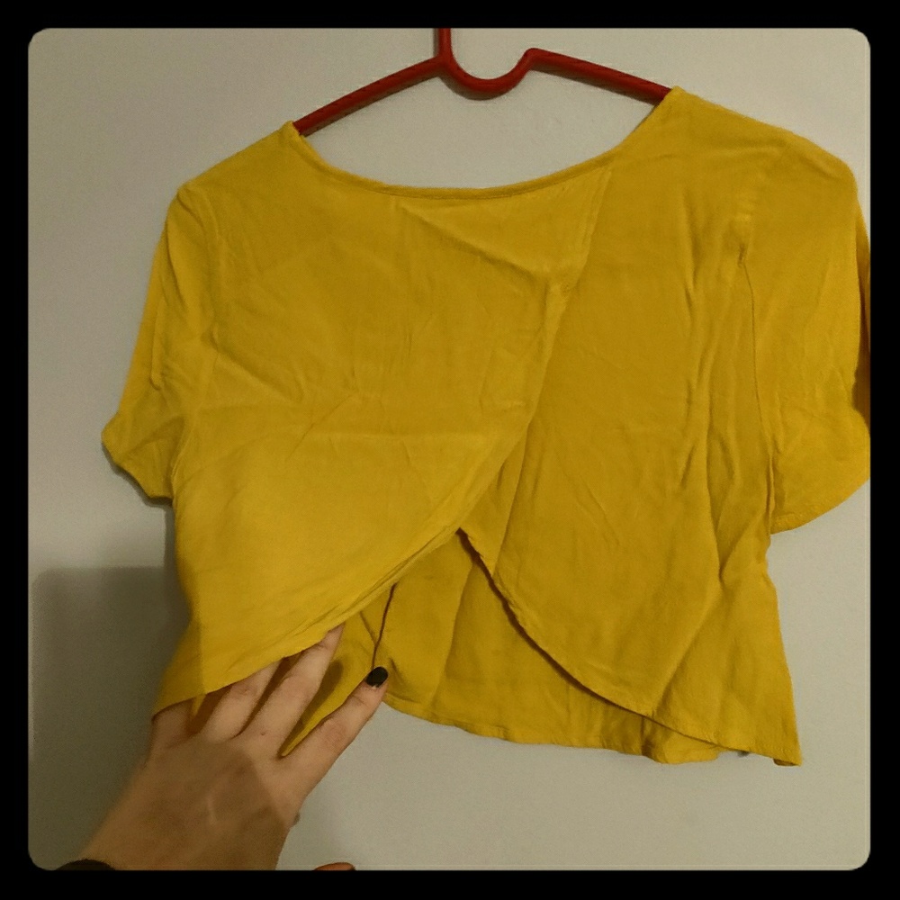 Crop top